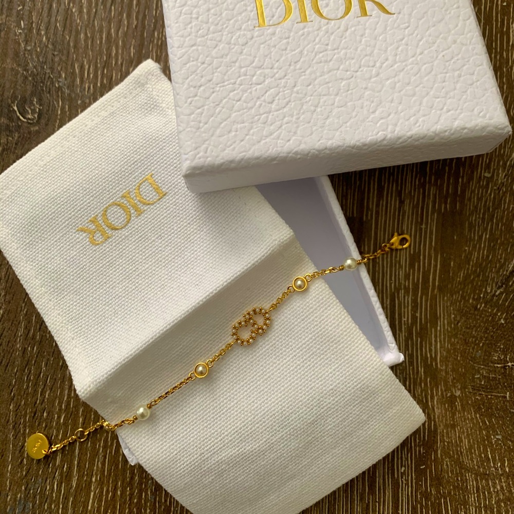 Brand new Authentic Dior Pearl bracelet